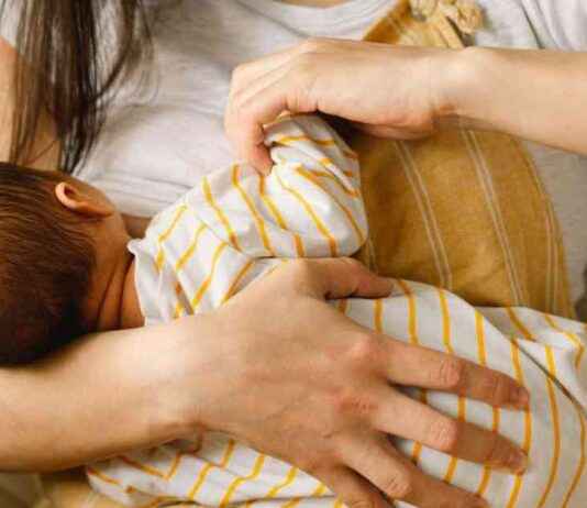Dealing with a ‘Groomzilla’ Situation: Breastfeeding in Front of Wedding Guests news-12082024-033023