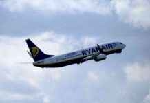 Ryanair apologises for flight delays caused by air traffic control staff shortages news-19082024-004054
