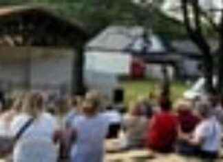 Slovak Politician Causes Controversy at Irish Play Performance news-22082024-185407