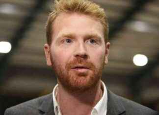 Foley’s Priorities Questioned in Addressing Teacher Shortage news-22082024-185612