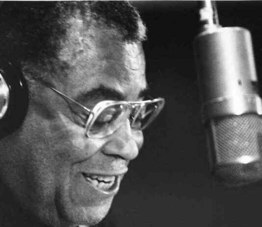 Legendary Actor James Earl Jones Passes Away at 93 news-10092024-004331