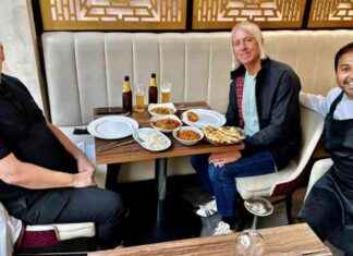 Uncovering the Truth: Curry House Fooled by Fake Paul Weller news-26102024-154931