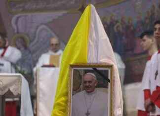 Mobile Children’s Health Clinic in Gaza: Transforming Popemobile mobile-childrens-health-clinic-in-gaza-transforming-popemobile
