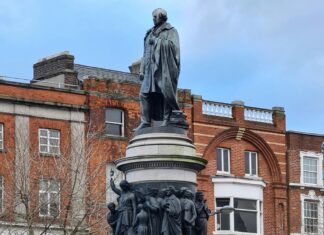 Discover O’Connell Street Upper: Dublin’s Vibrant Heart