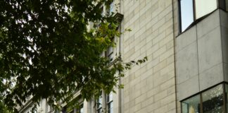 Easons Dublin: Discover Why It’s The Ultimate Bookstore Experience